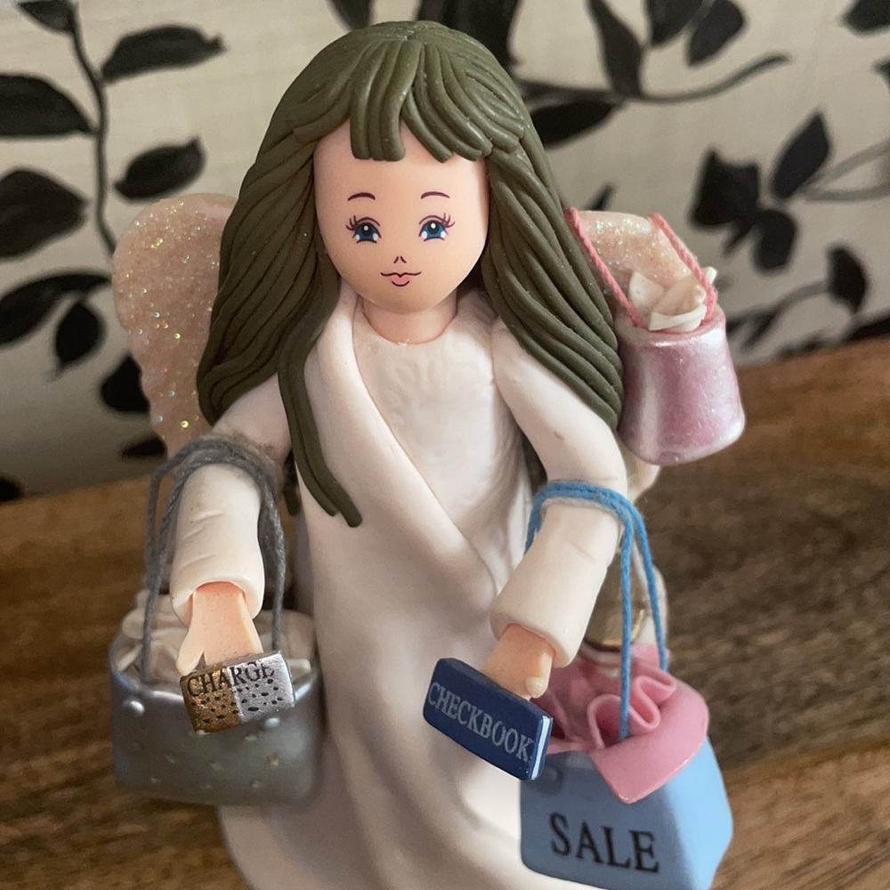 ❤️kneeded Angels “Shop A Holic”